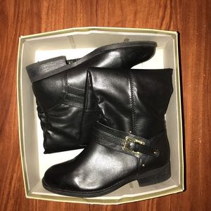 black boots with heel
